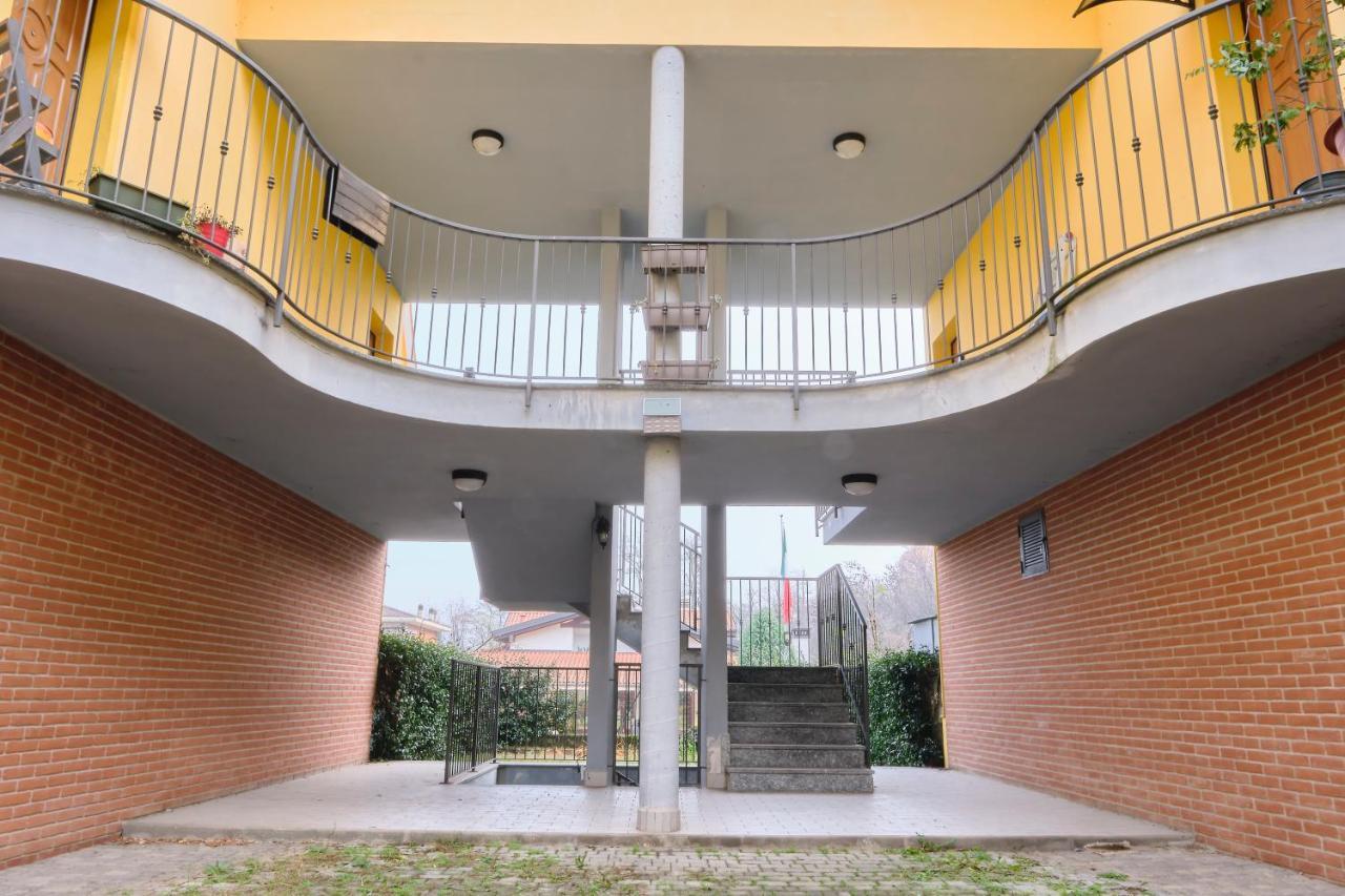 דירות Casorate Sempione 10' From Malpensa Casa Moderna, Netflix & Wi-Fi מראה חיצוני תמונה