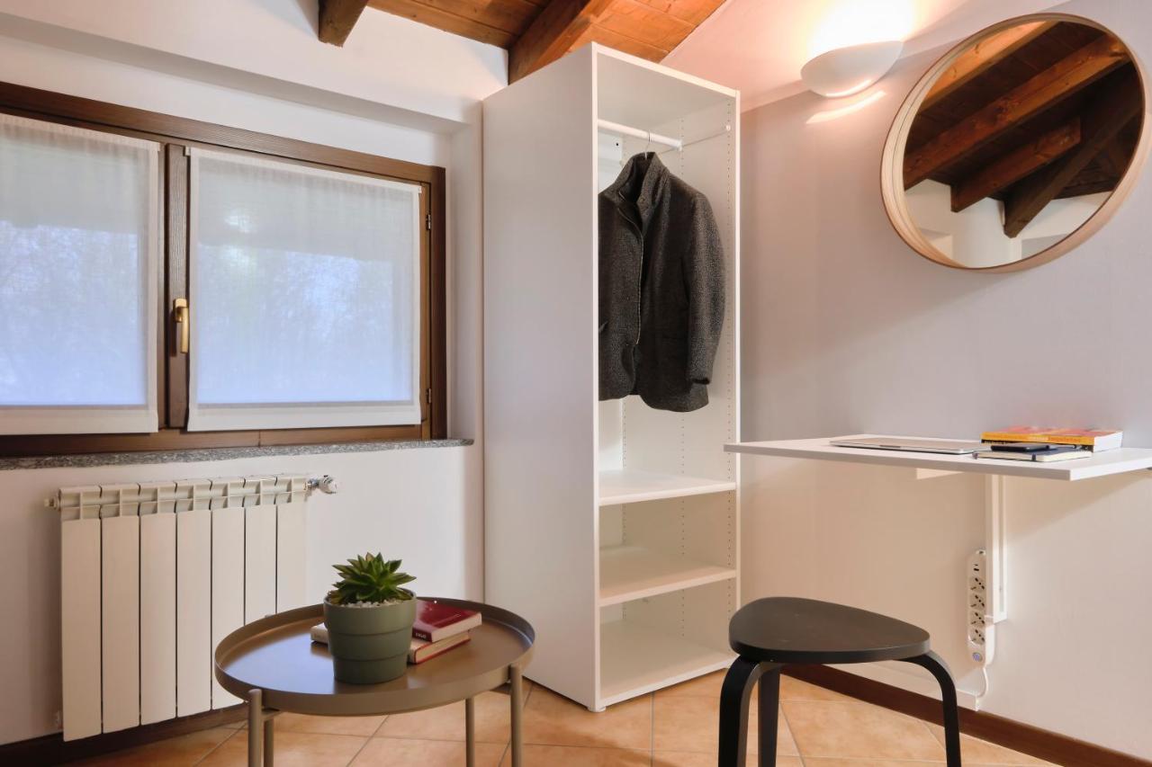 דירות Casorate Sempione 10' From Malpensa Casa Moderna, Netflix & Wi-Fi מראה חיצוני תמונה